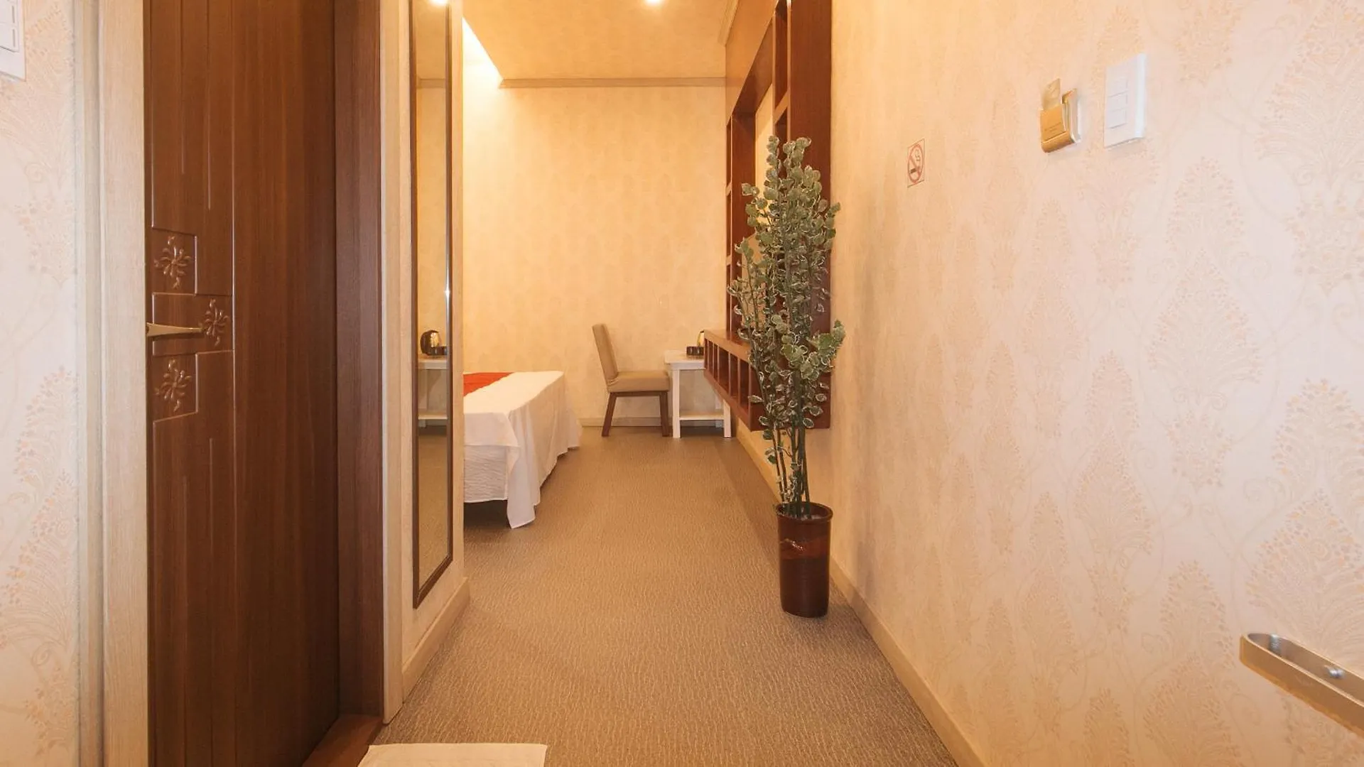 Reddoorz Premium At Regency Sunset Hotel Angeles 0*,